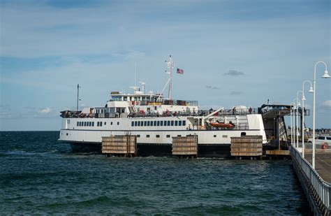 how to get to martha's vineyard from boston